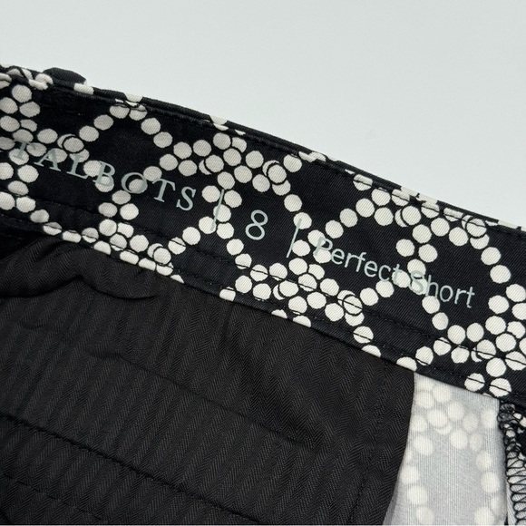 NWT Talbots Women’s Perfect Shorts 10 ½” Inseam Size 8 Cotton Blend Black White - Picture 7 of 11